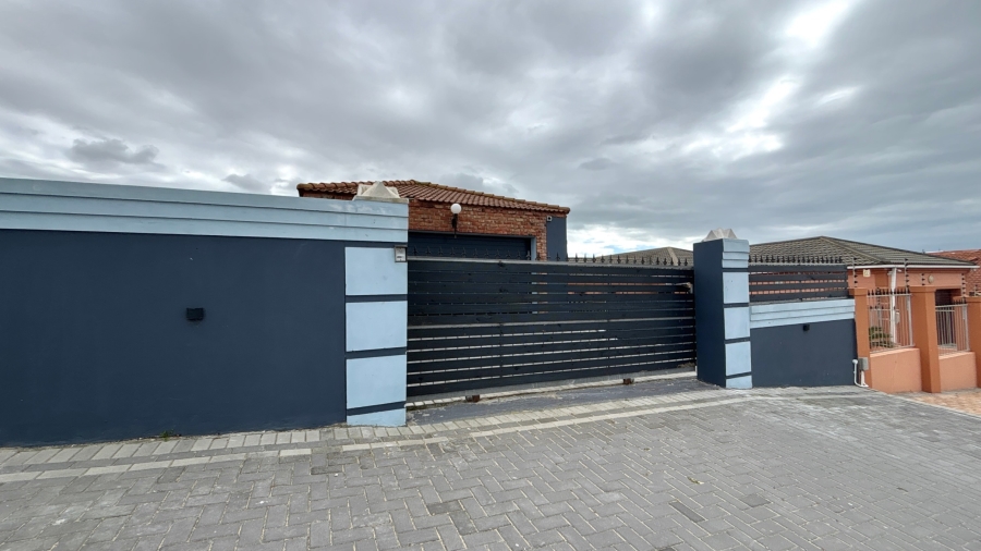3 Bedroom Property for Sale in Bluewater Bay Eastern Cape